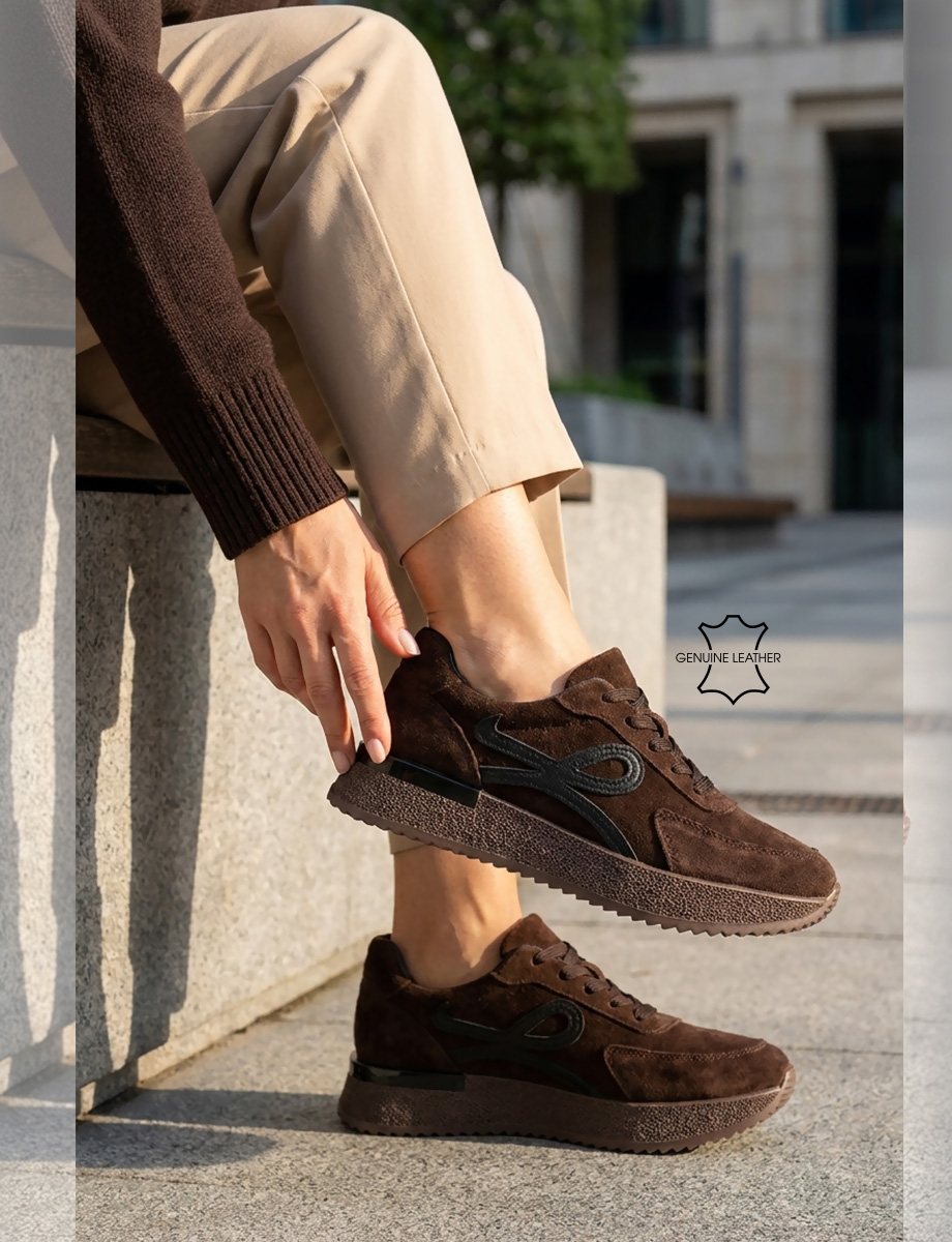 Lady's shoes