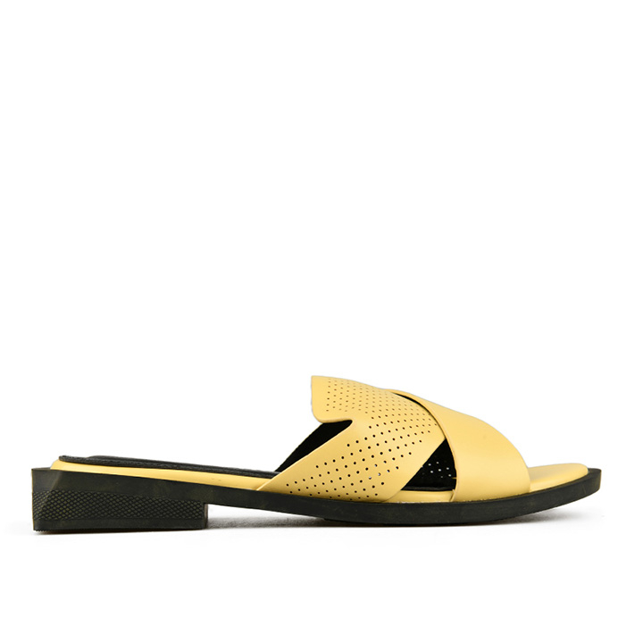 Woman slippers